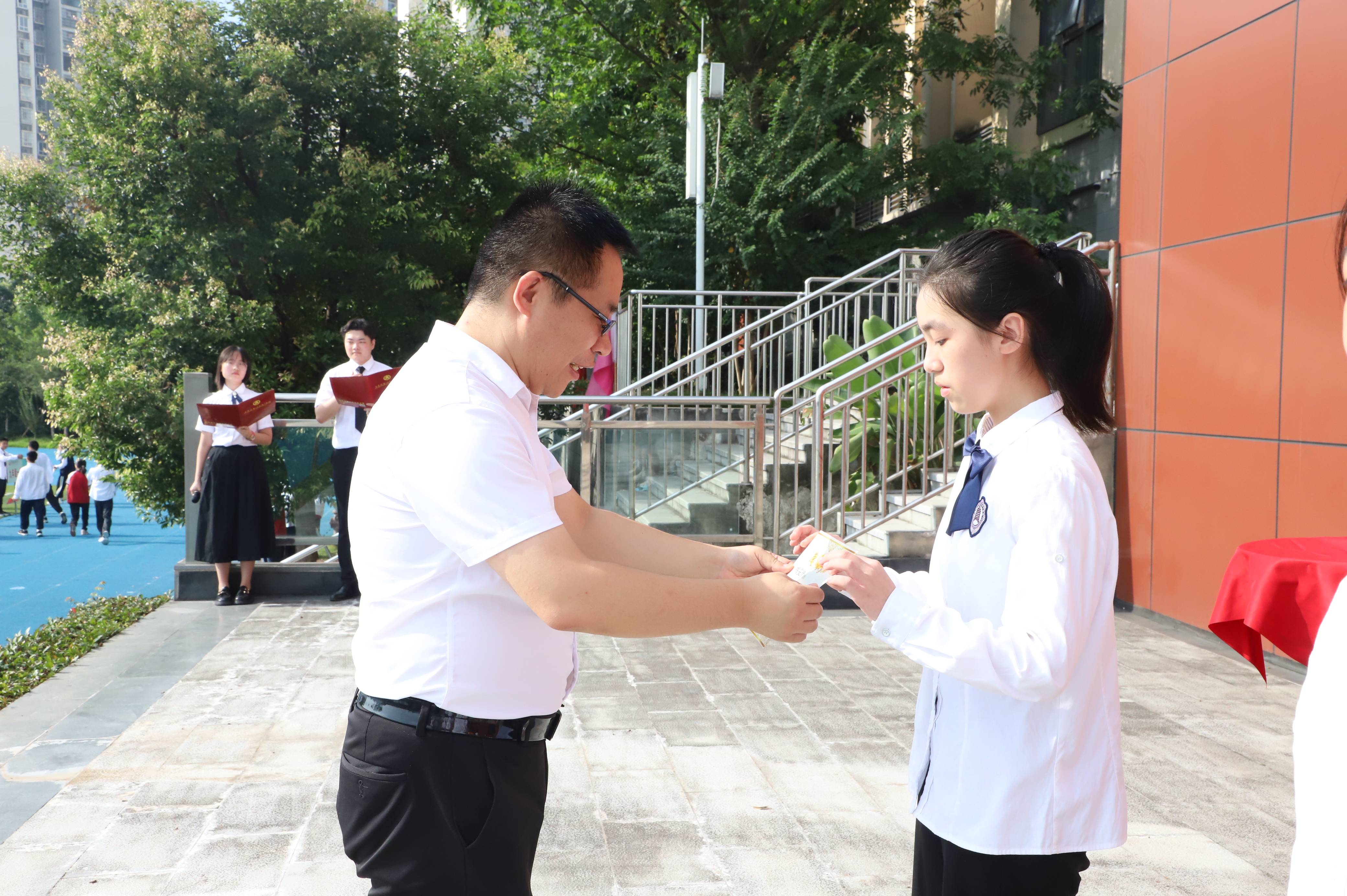 大学毕业证什么时候发